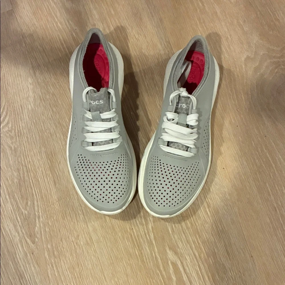 Crocs Lite Ride Pacer Sneaker 205234 by Women's Gray and Pink Waterproof light - Picture 3 of 6
